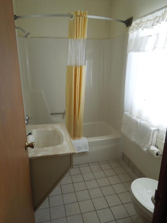Days Inn Riverton Extérieur photo